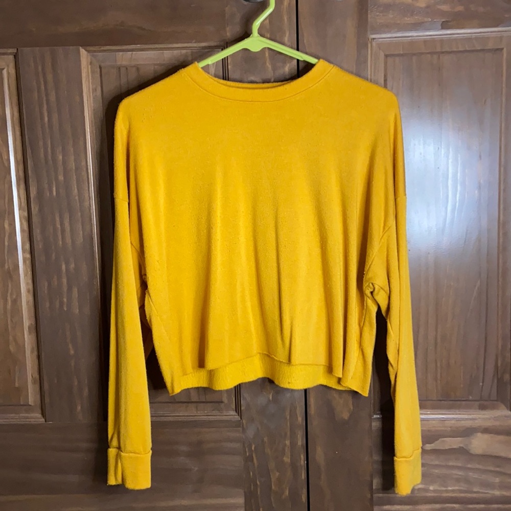 Cropped long sleeve